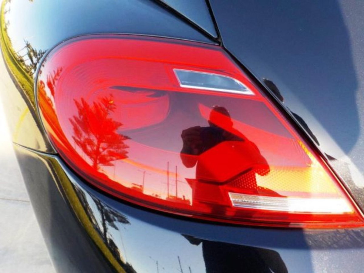 Volkswagen Maggiolino 1.6 TDI Design (11)