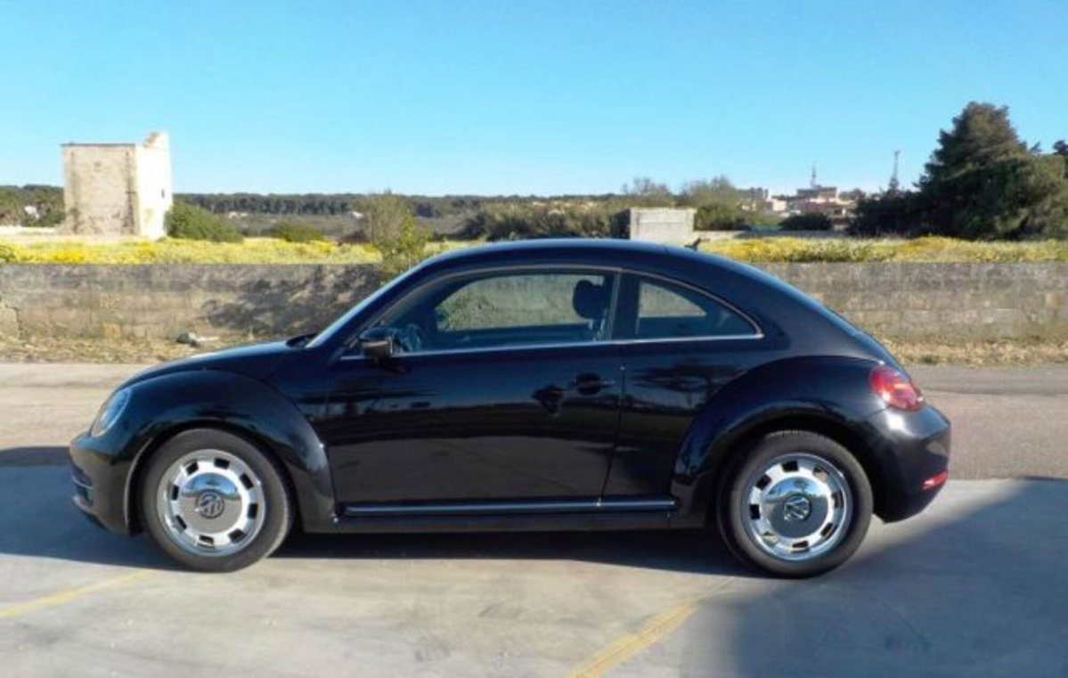 Volkswagen Maggiolino 1.6 TDI Design (8)