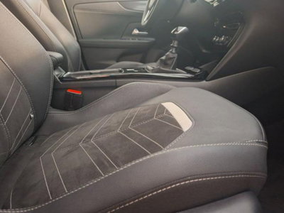 Opel Mokka 1.2 Ultimate s&s 136cv (5)