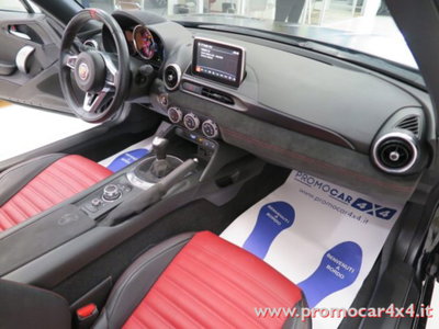 Abarth 124 Spider 1.4 Turbo MultiAir 170 CV (9)