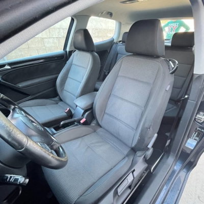 Volkswagen Golf 2.0 TDI 140CV DPF 3p. Comfortline (11)