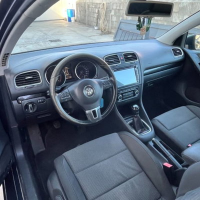 Volkswagen Golf 2.0 TDI 140CV DPF 3p. Comfortline (9)