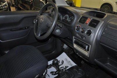 Opel Agila 1.0 12V Club (12)
