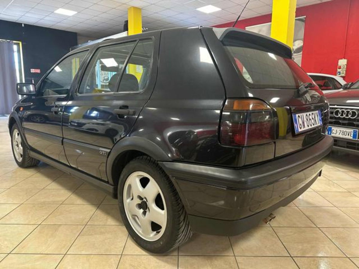 Volkswagen Golf 2.0 16V cat 5 porte GTI (4)