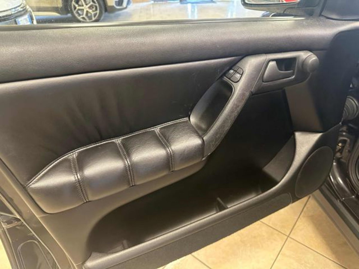 Volkswagen Golf 2.0 16V cat 5 porte GTI (7)