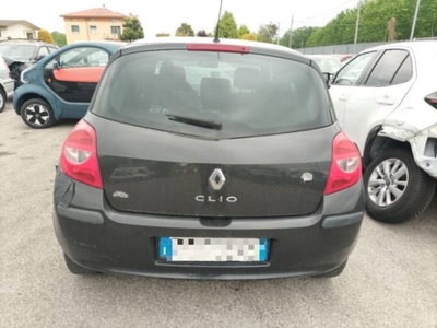 Renault Clio 1.2 16V 5 porte (9)