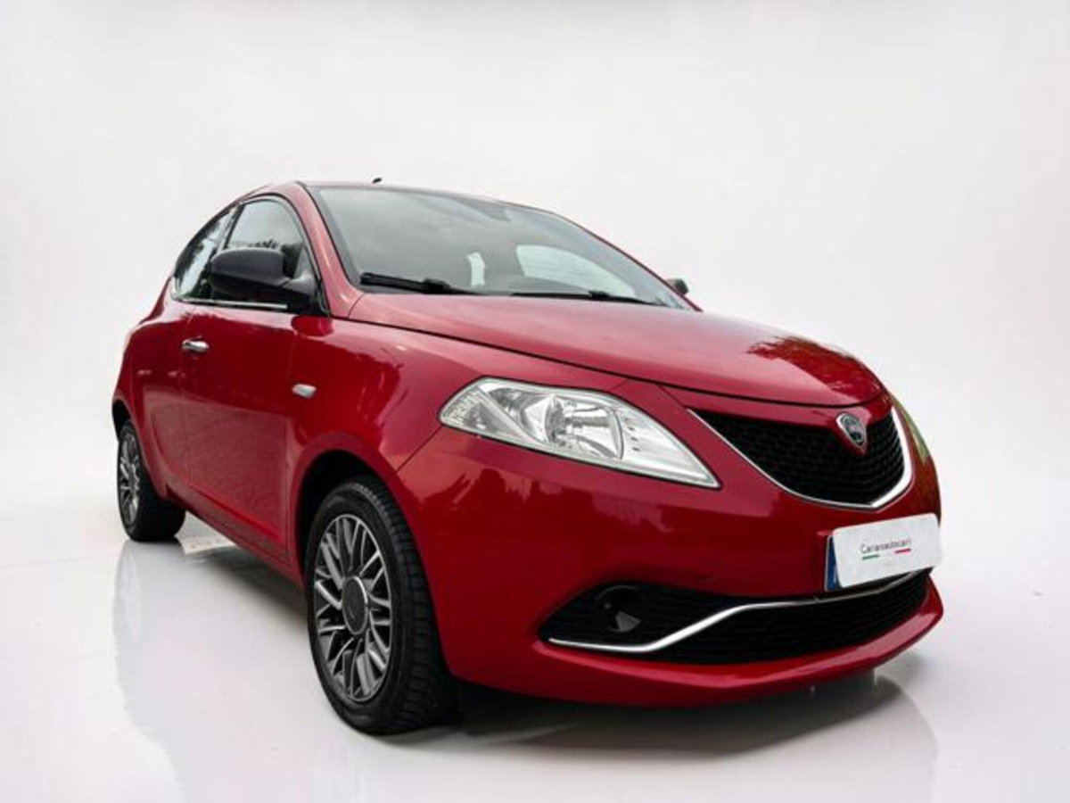 Lancia Ypsilon 1.3 MJT 16V 95 CV 5 porte S&S Gold