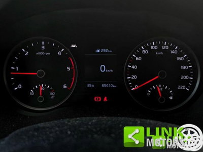 Kia Stonic 1.6 CRDi 115 CV Energy (12)