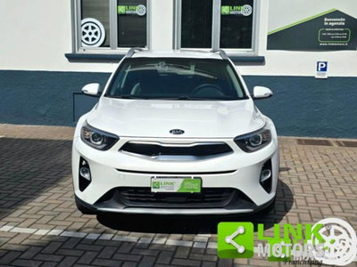 Kia Stonic 1.6 CRDi 115 CV Energy (2)