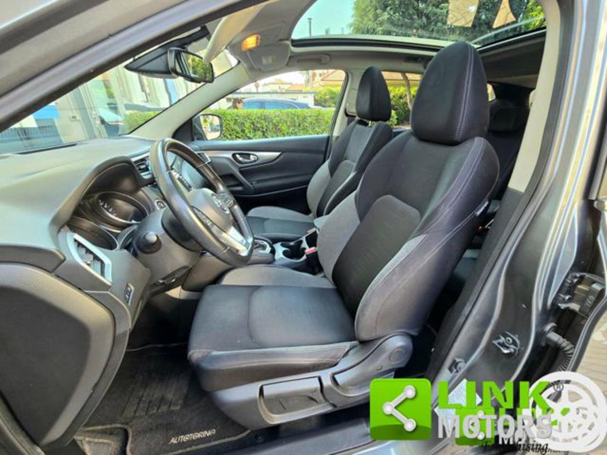 Nissan Qashqai 1.6 dCi 2WD N-Connecta (10)