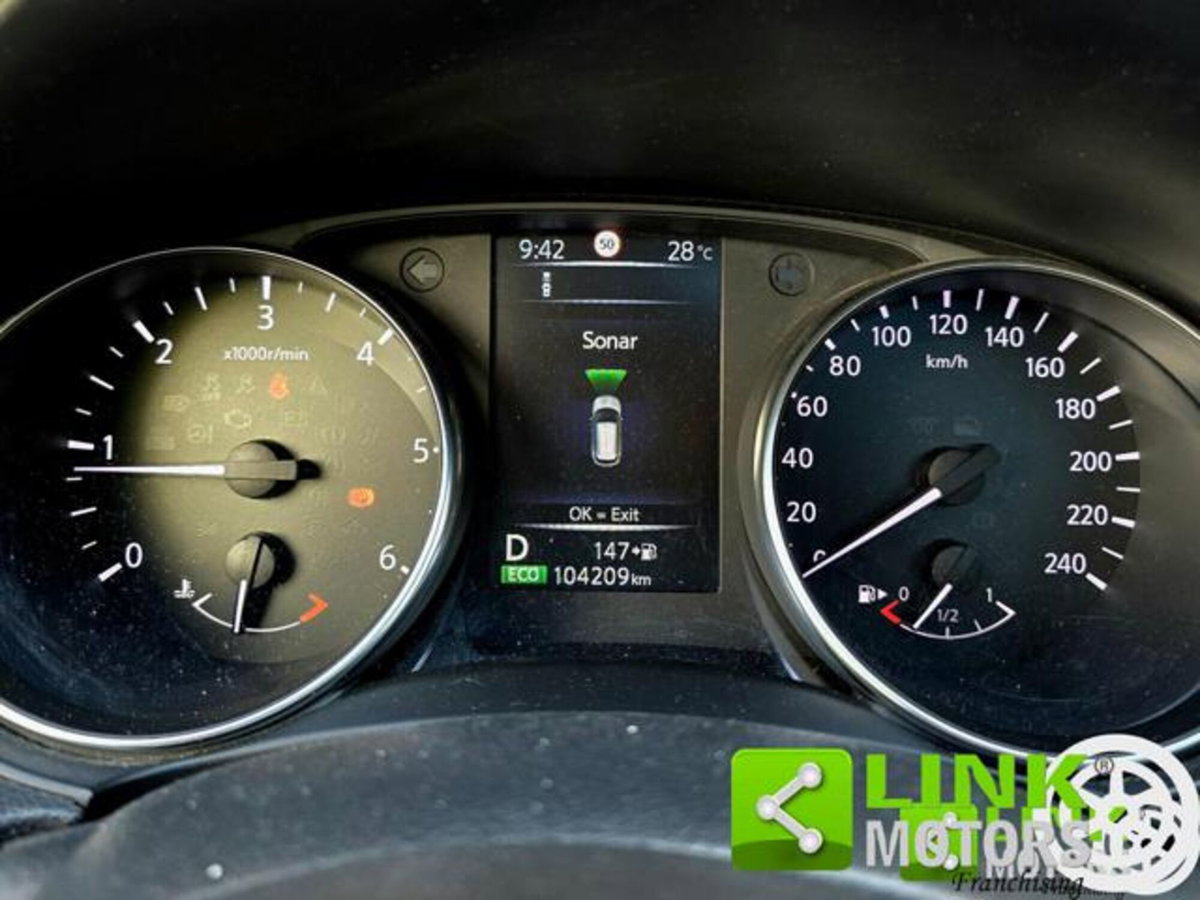 Nissan Qashqai 1.6 dCi 2WD N-Connecta (12)
