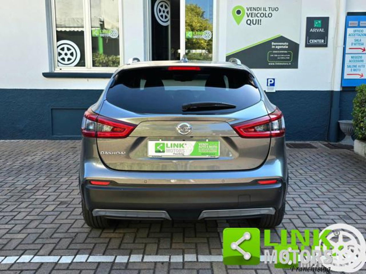 Nissan Qashqai 1.6 dCi 2WD N-Connecta (6)