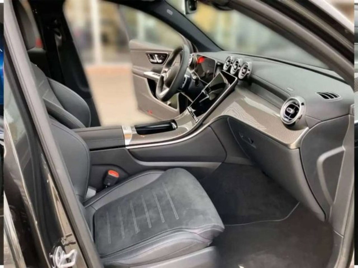Mercedes-Benz GLC SUV 220 d AMG Line Premium Plus 4matic auto (8)