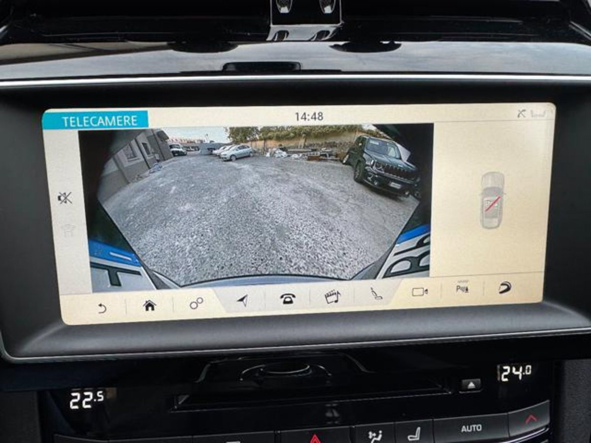 Jaguar F-Pace 2.0 D 180 CV aut. R-Sport (17)