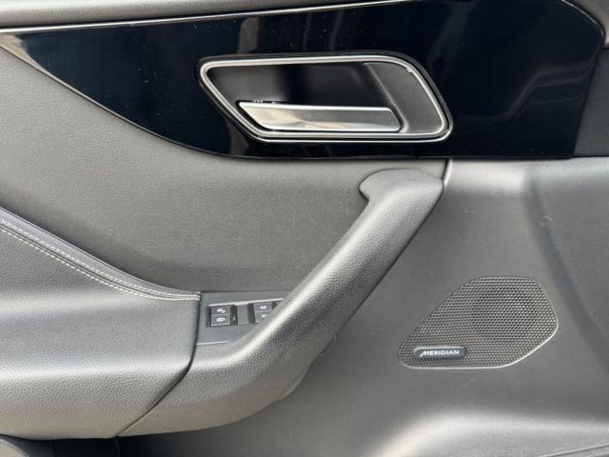 Jaguar F-Pace 2.0 D 180 CV aut. R-Sport (20)