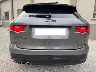 Jaguar F-Pace 2.0 D 180 CV aut. R-Sport (5)