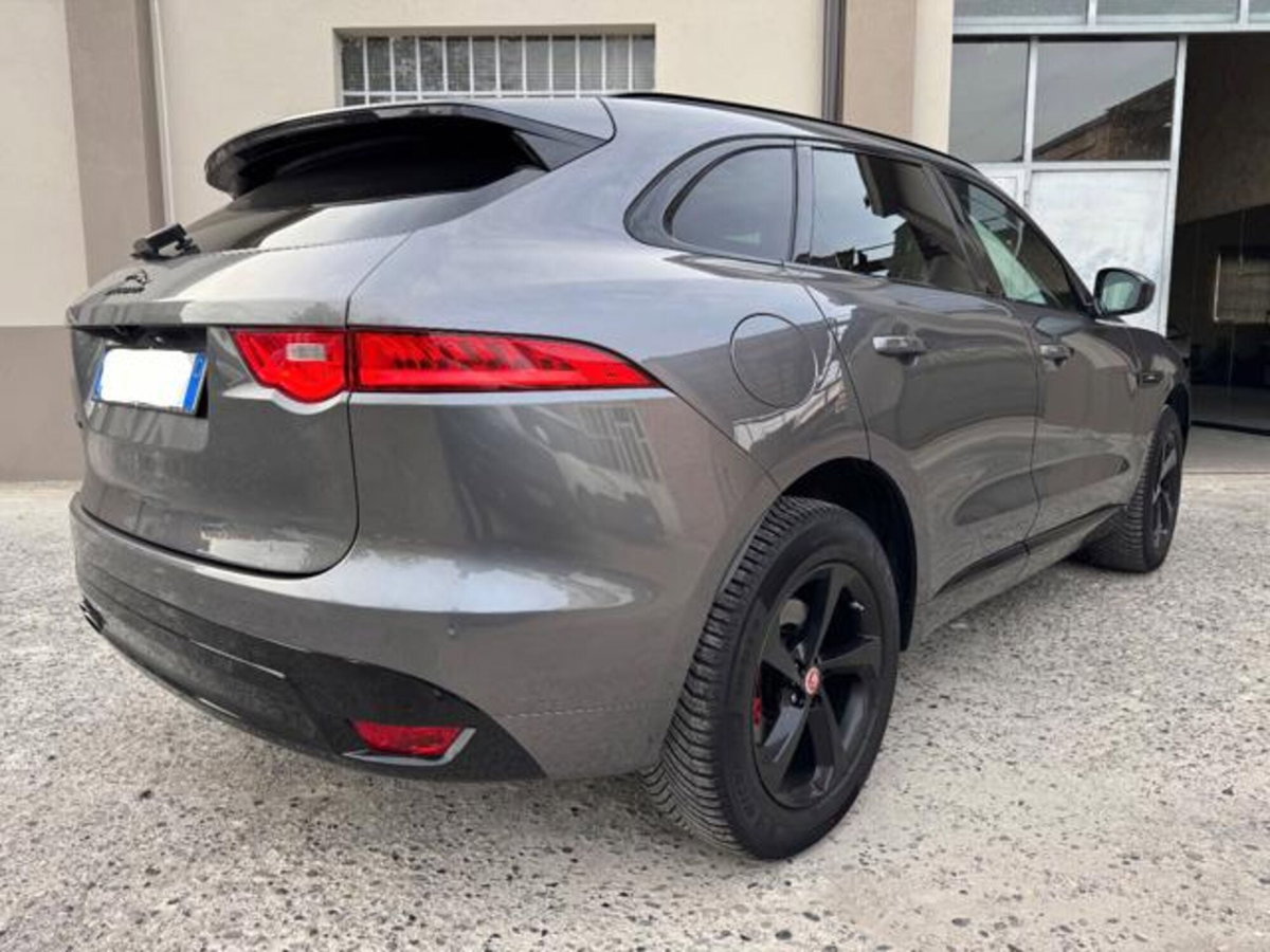 Jaguar F-Pace 2.0 D 180 CV aut. R-Sport (6)