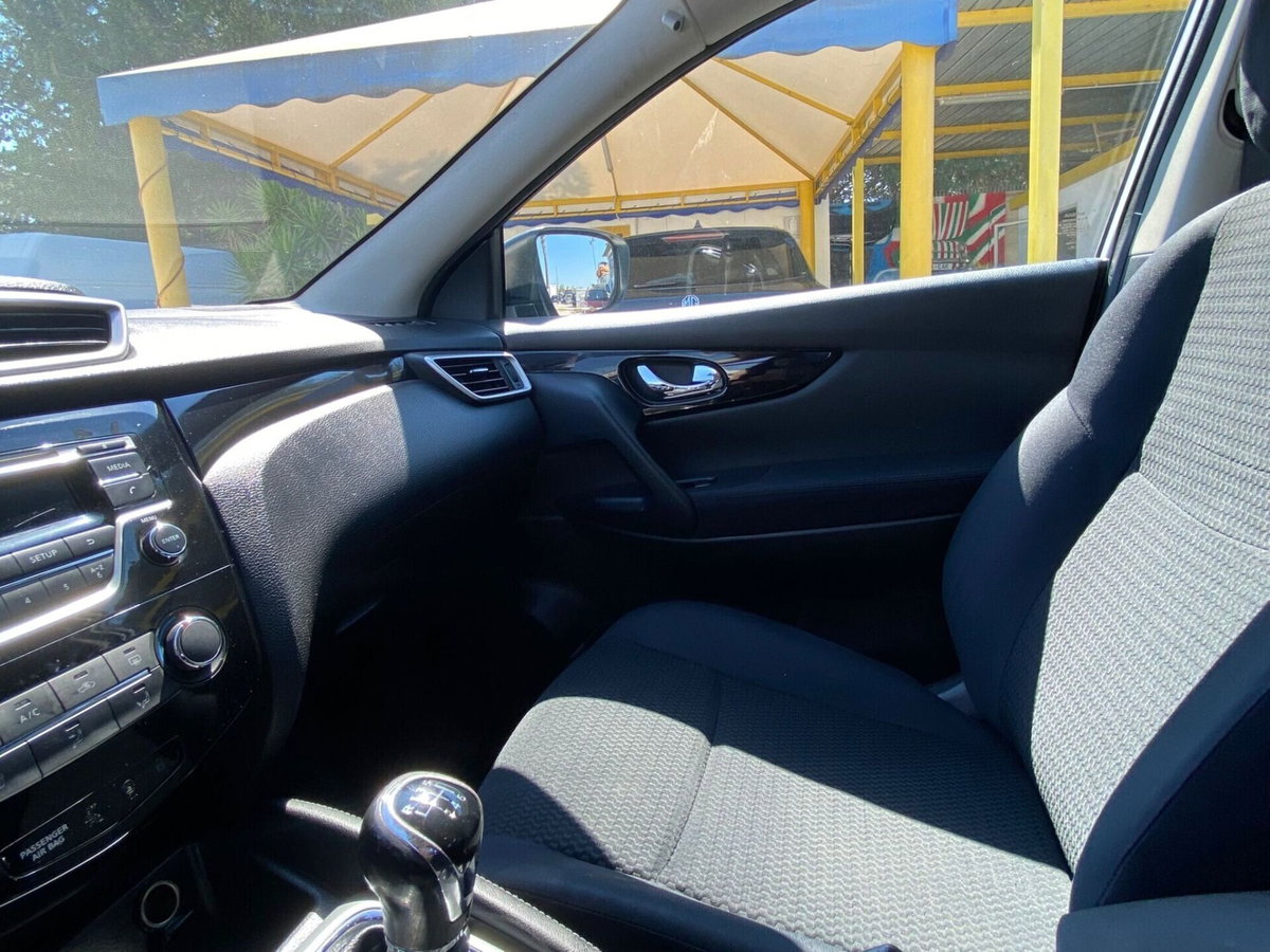 Nissan Qashqai 1.5 dCi Acenta (8)