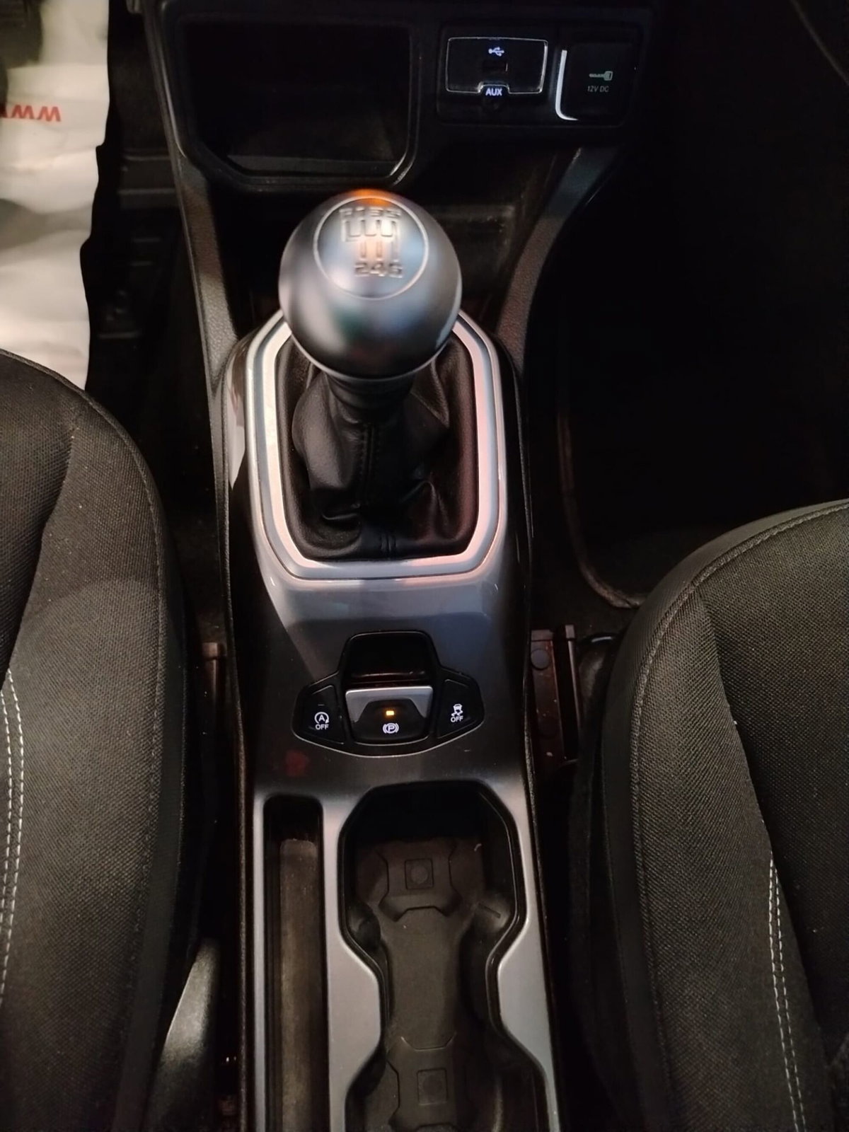 Jeep Renegade 1.0 T3 Limited (12)