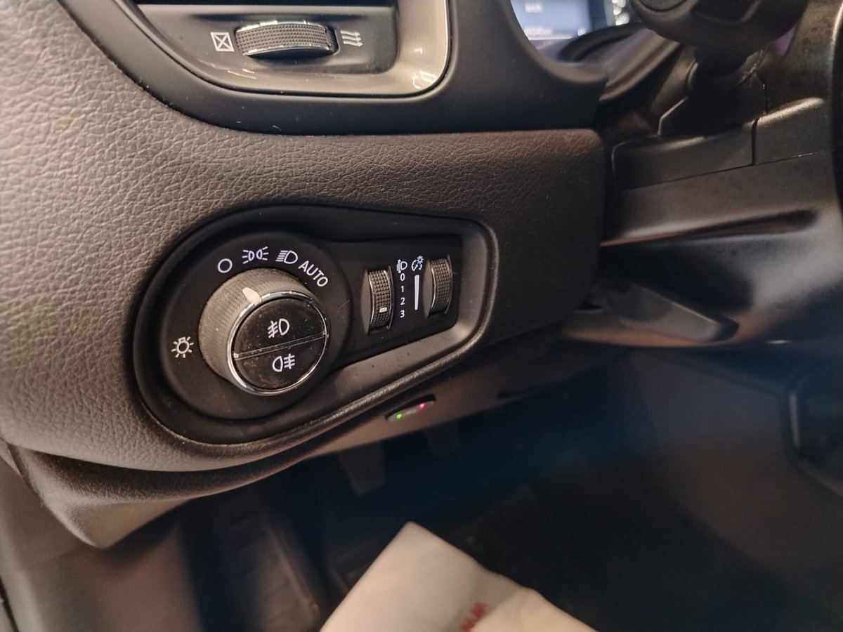 Jeep Renegade 1.0 T3 Limited (16)