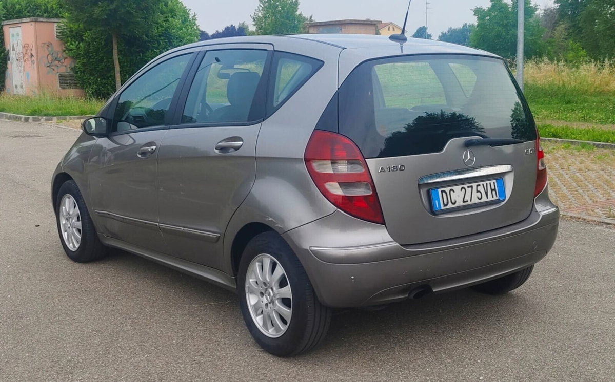 Mercedes-Benz Classe A 180 CDI Avantgarde (13)
