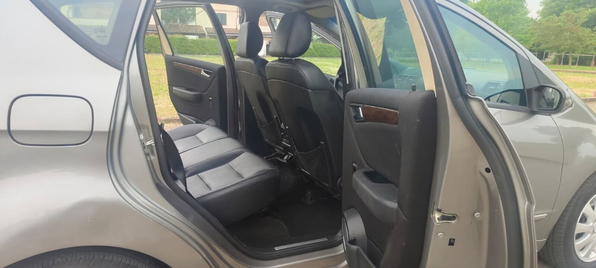 Mercedes-Benz Classe A 180 CDI Avantgarde (19)