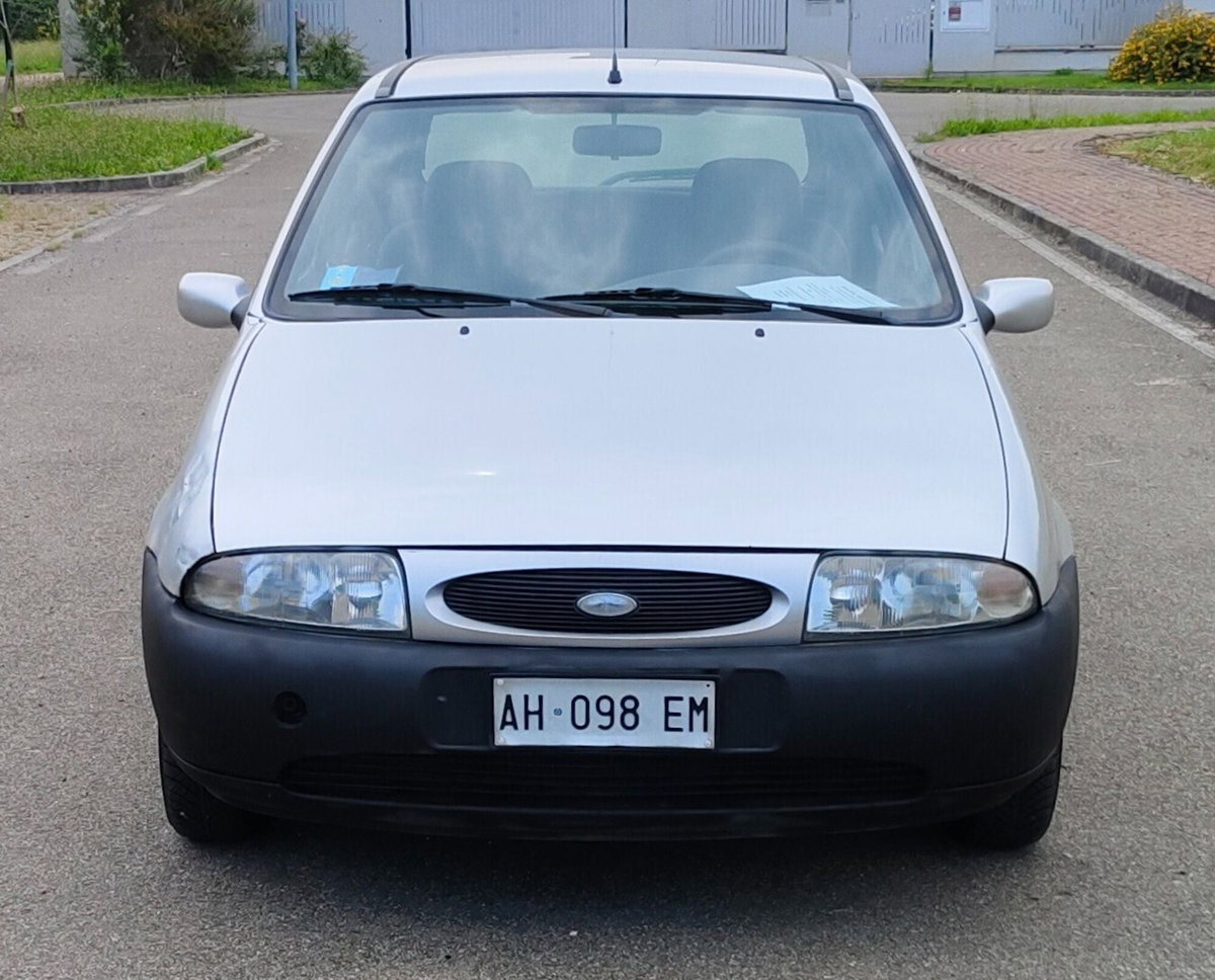 Ford Fiesta 1.2i 16V cat 5 porte Ghia (3)