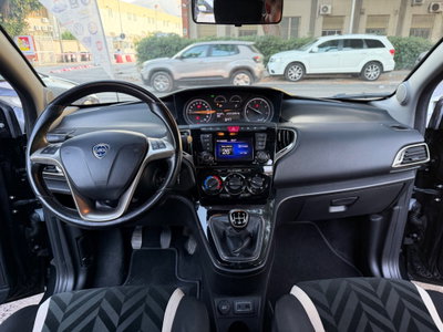 Lancia Ypsilon 1.3 MJT 16V 95 CV 5 porte S&S Gold (10)