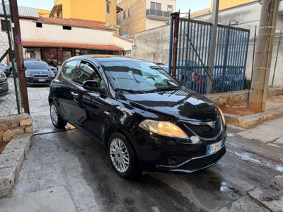 Lancia Ypsilon 1.3 MJT 16V 95 CV 5 porte S&S Gold (3)