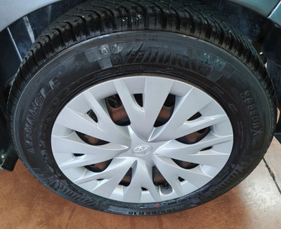 Toyota Yaris 1.5 Hybrid 5 porte Active (14)