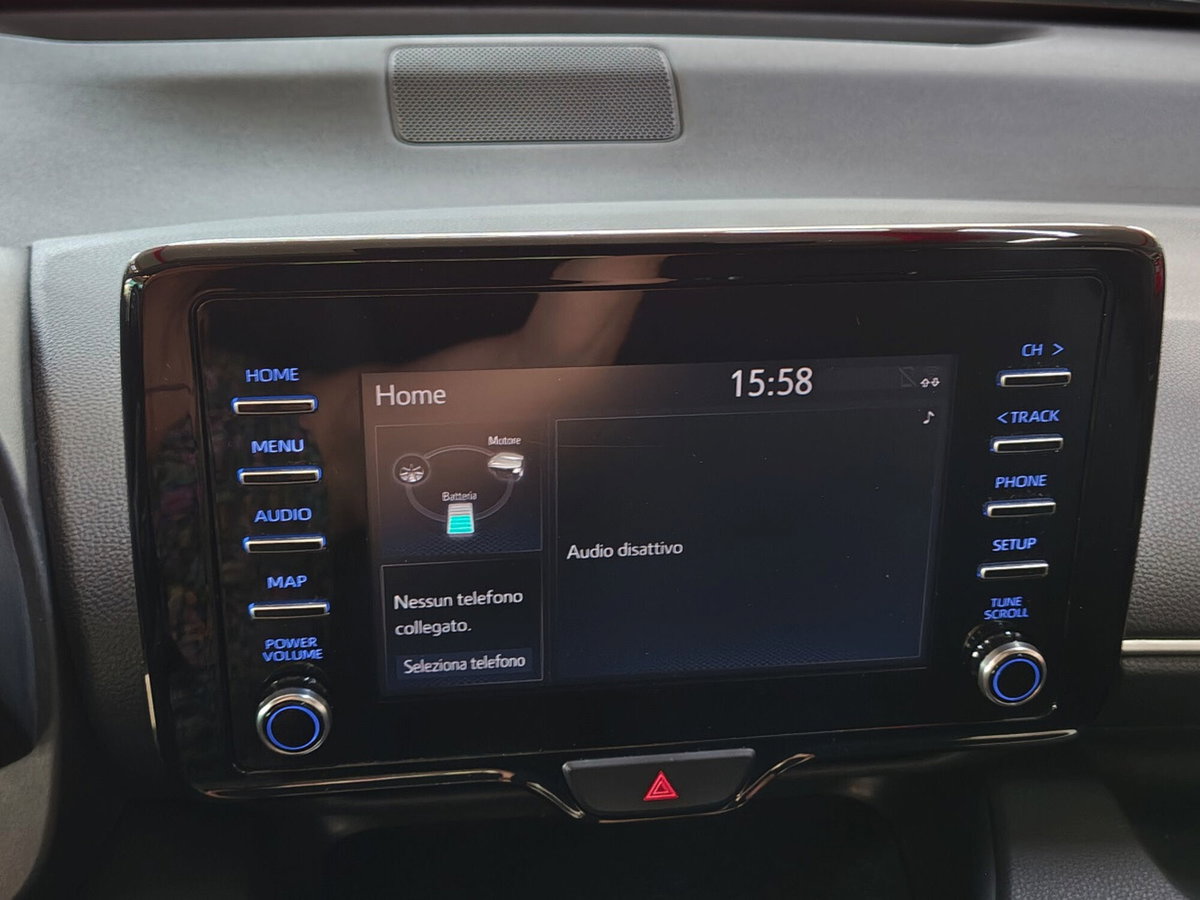 Toyota Yaris 1.5 Hybrid 5 porte Energy (6)