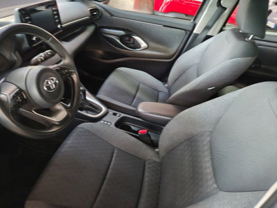 Toyota Yaris 1.5 Hybrid 5 porte Active (8)