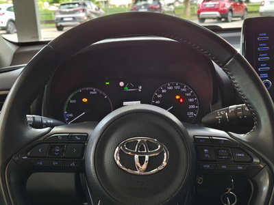 Toyota Yaris 1.5 Hybrid 5 porte Active (9)