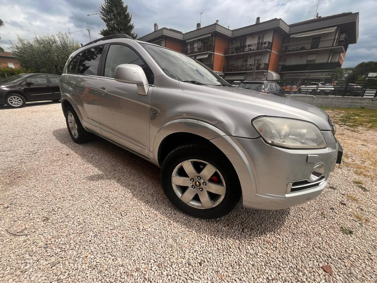 Chevrolet Captiva 2.0 VCDi 2WD (5)