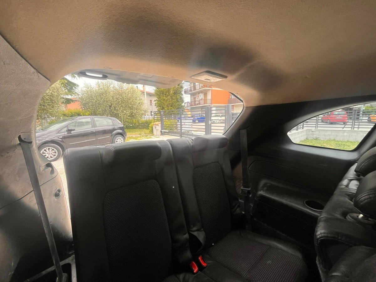 Chevrolet Captiva 2.0 VCDi 2WD (9)