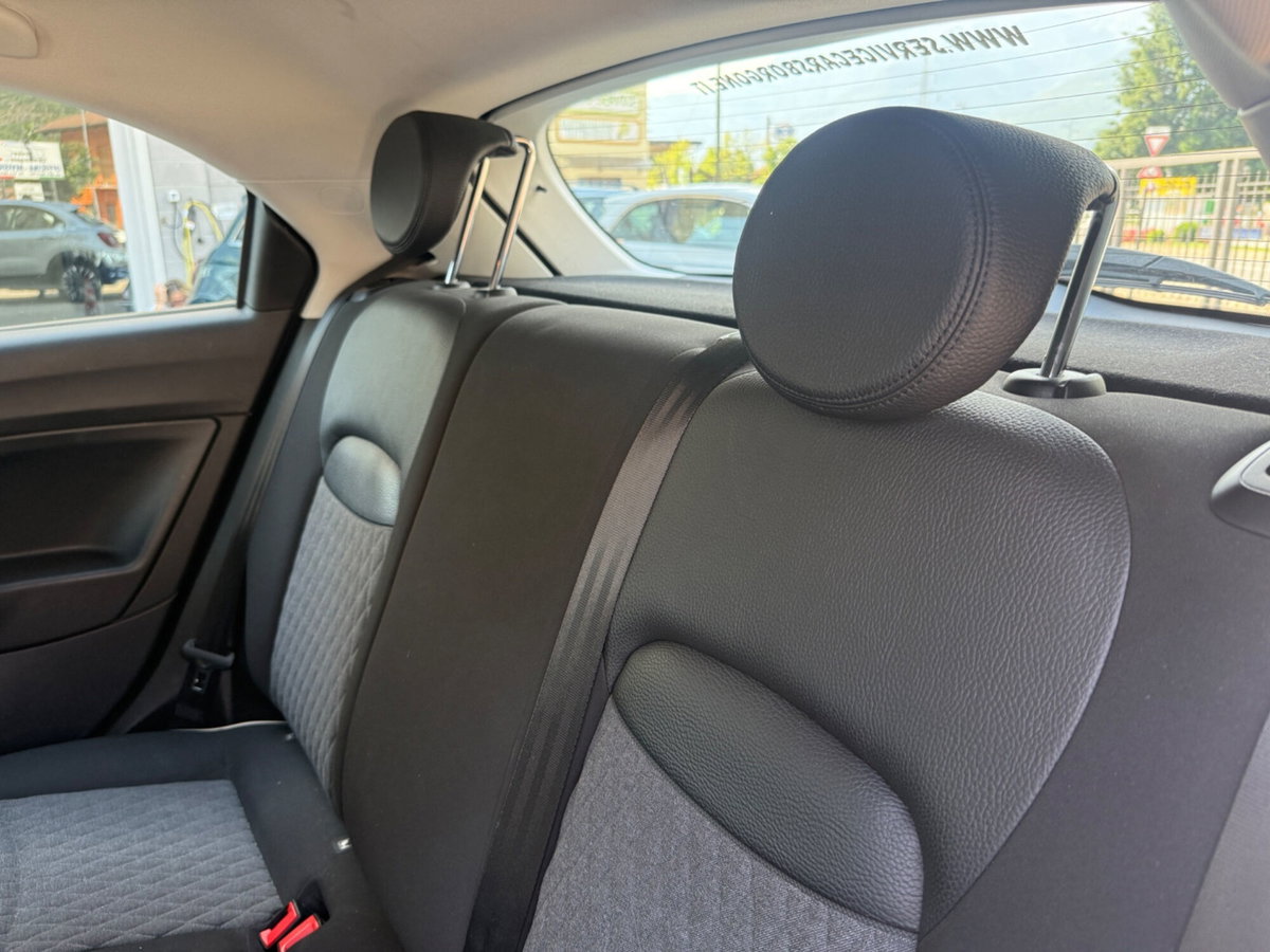 Fiat 500X 1.6 MultiJet 120 CV Cross (9)
