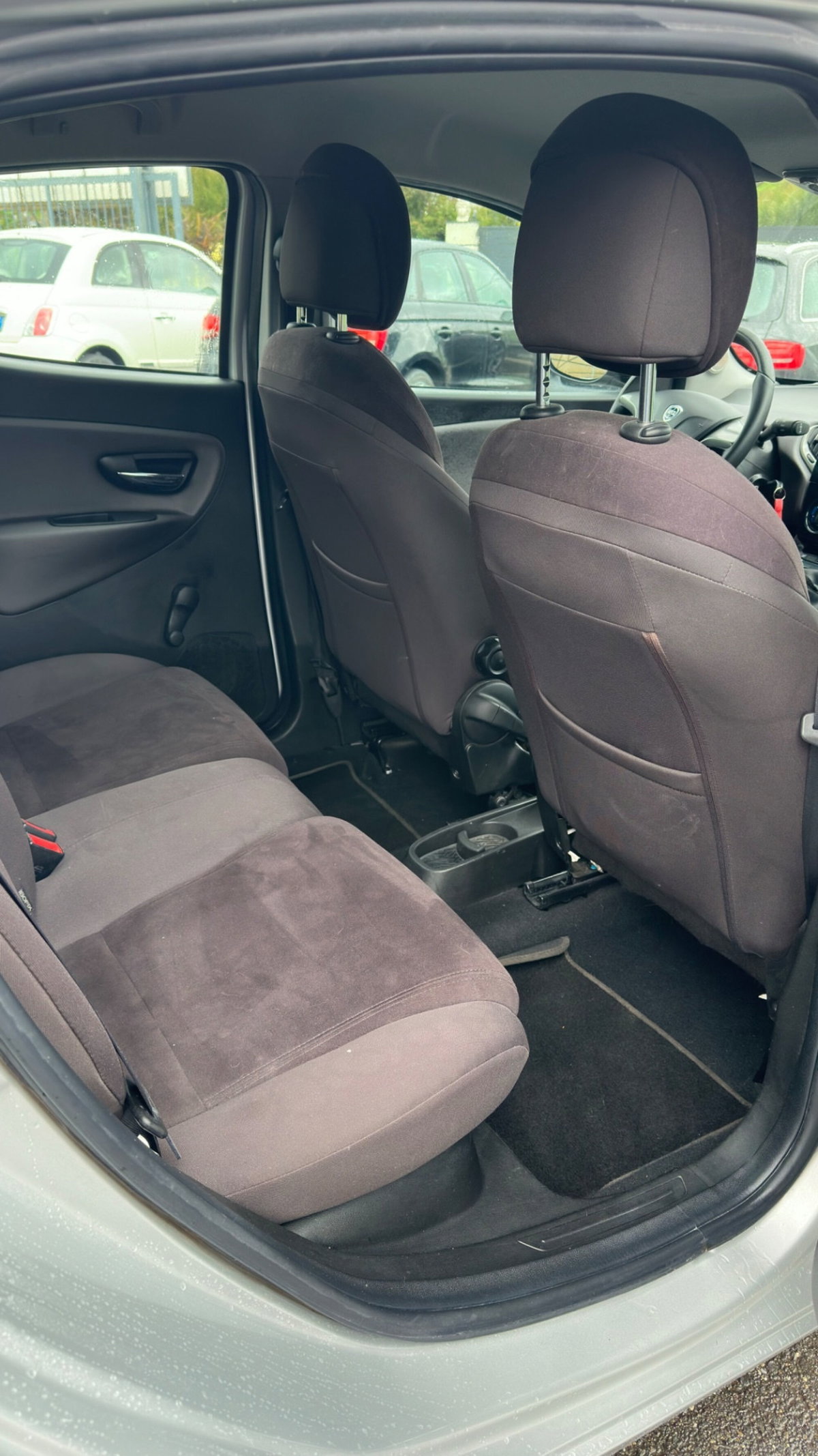 Lancia Ypsilon 1.3 MJT 16V 95 CV 5 porte S&S Silver (11)