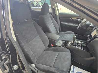 Nissan X-Trail 1.6 dCi 4WD Acenta Premium (9)