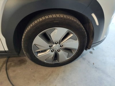 Hyundai Kona EV 64 kWh XPrime (15)