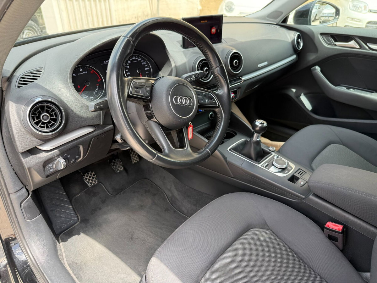 Audi A3 Sportback 1.6 TDI Business (11)