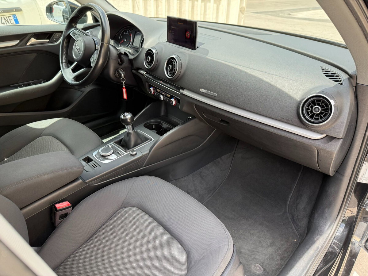 Audi A3 Sportback 1.6 TDI Business (13)