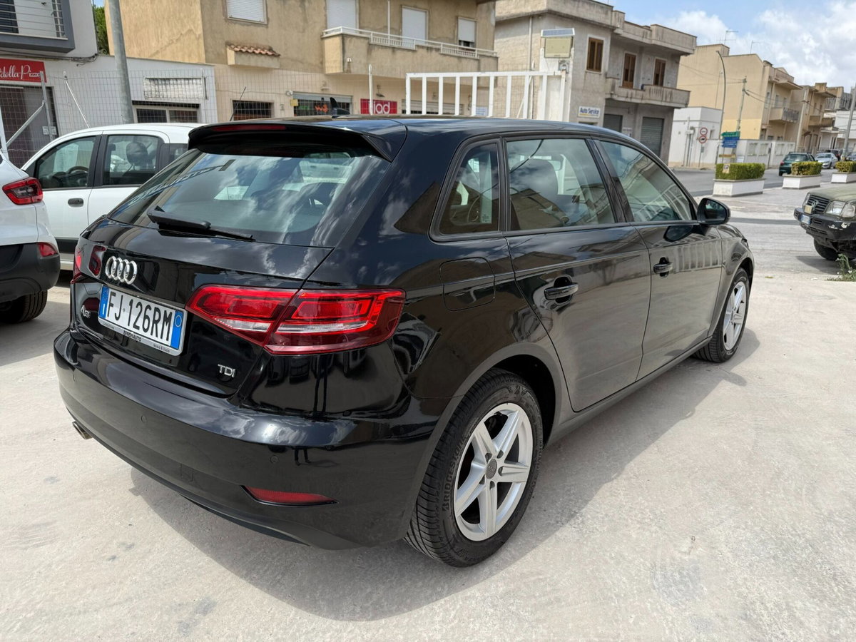 Audi A3 Sportback 1.6 TDI Business (5)