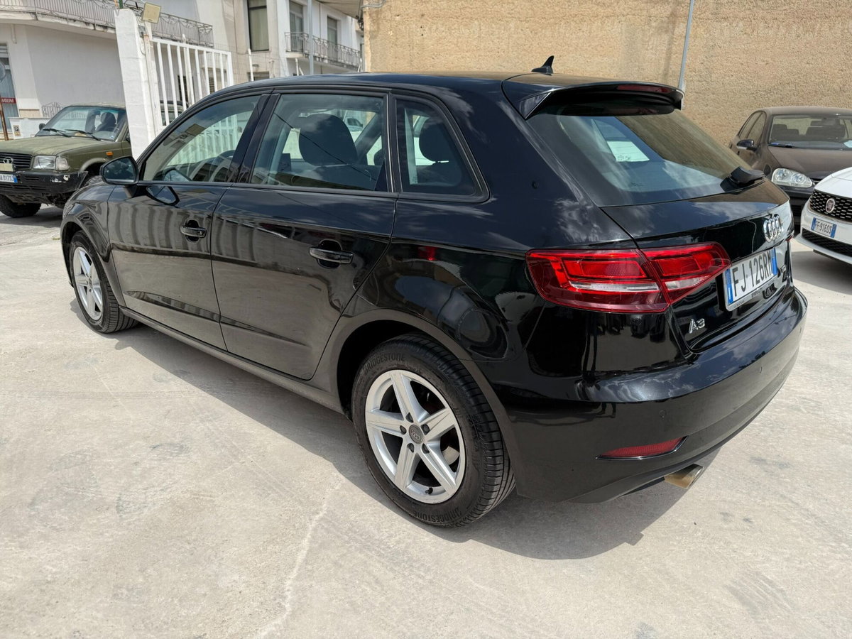 Audi A3 Sportback 1.6 TDI Business (9)