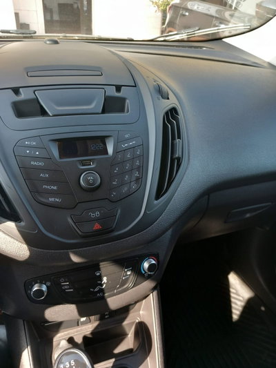 Ford Transit Courier 1.5 TDCi 75CV  Trend (9)