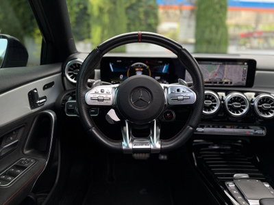 Mercedes-Benz Classe A 35 AMG 4Matic (10)