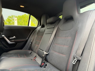 Mercedes-Benz Classe A 35 AMG 4Matic (15)
