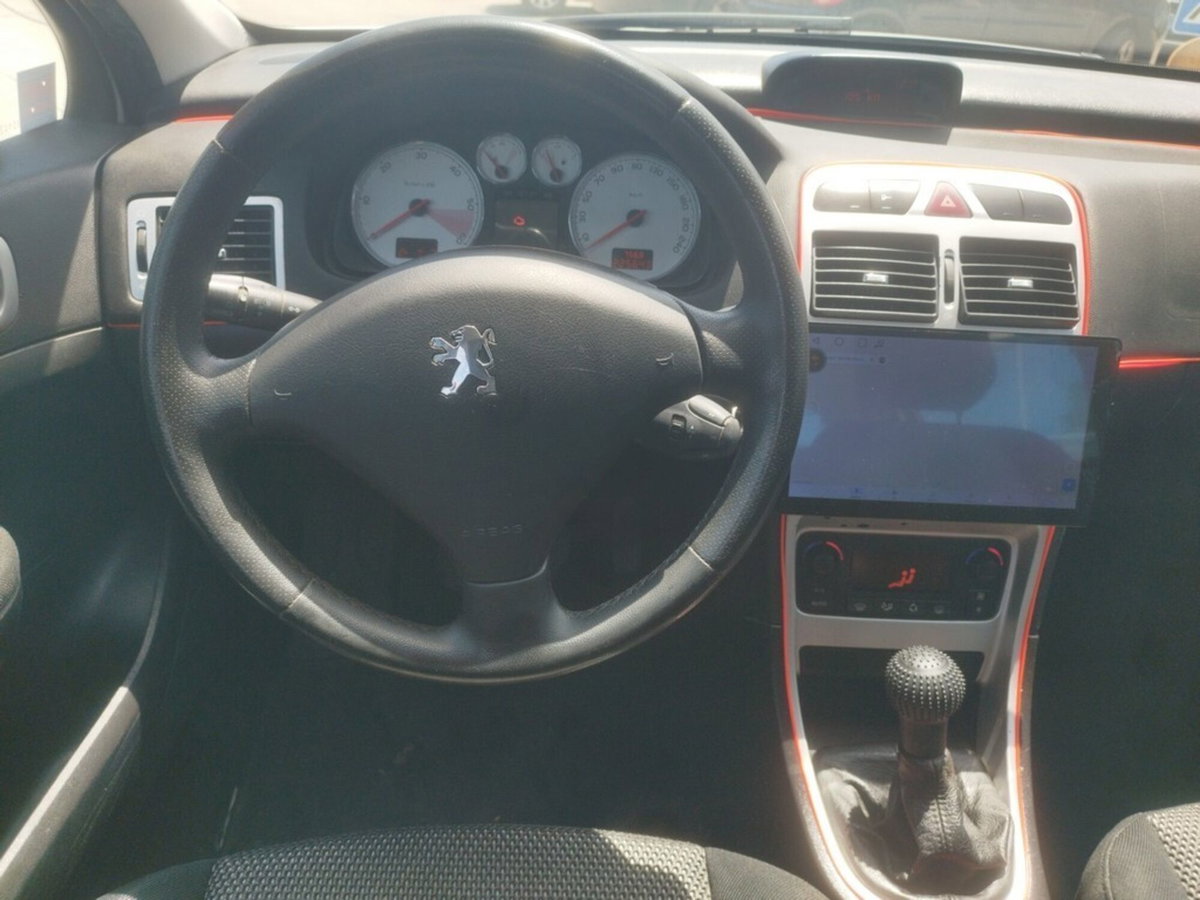 Peugeot 307 16V HDi FAP 110CV 3p. Australian (9)