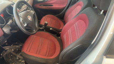 Fiat Punto Evo 1.4 5 porte Active Natural Power (4)