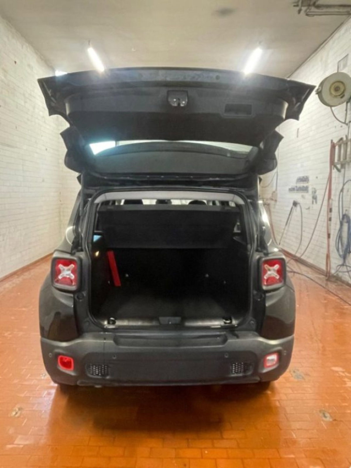 Jeep Renegade 1.6 Mjt DDCT 120 CV Longitude (12)