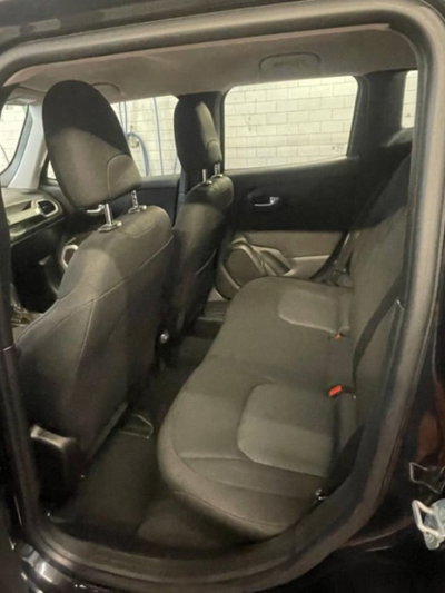 Jeep Renegade 1.6 Mjt DDCT 120 CV Longitude (2)